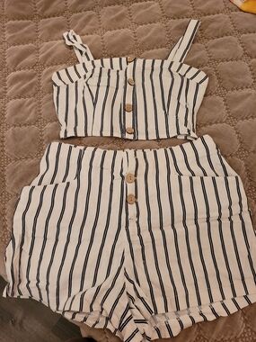 Garage Striped Two-Piece Linen Set